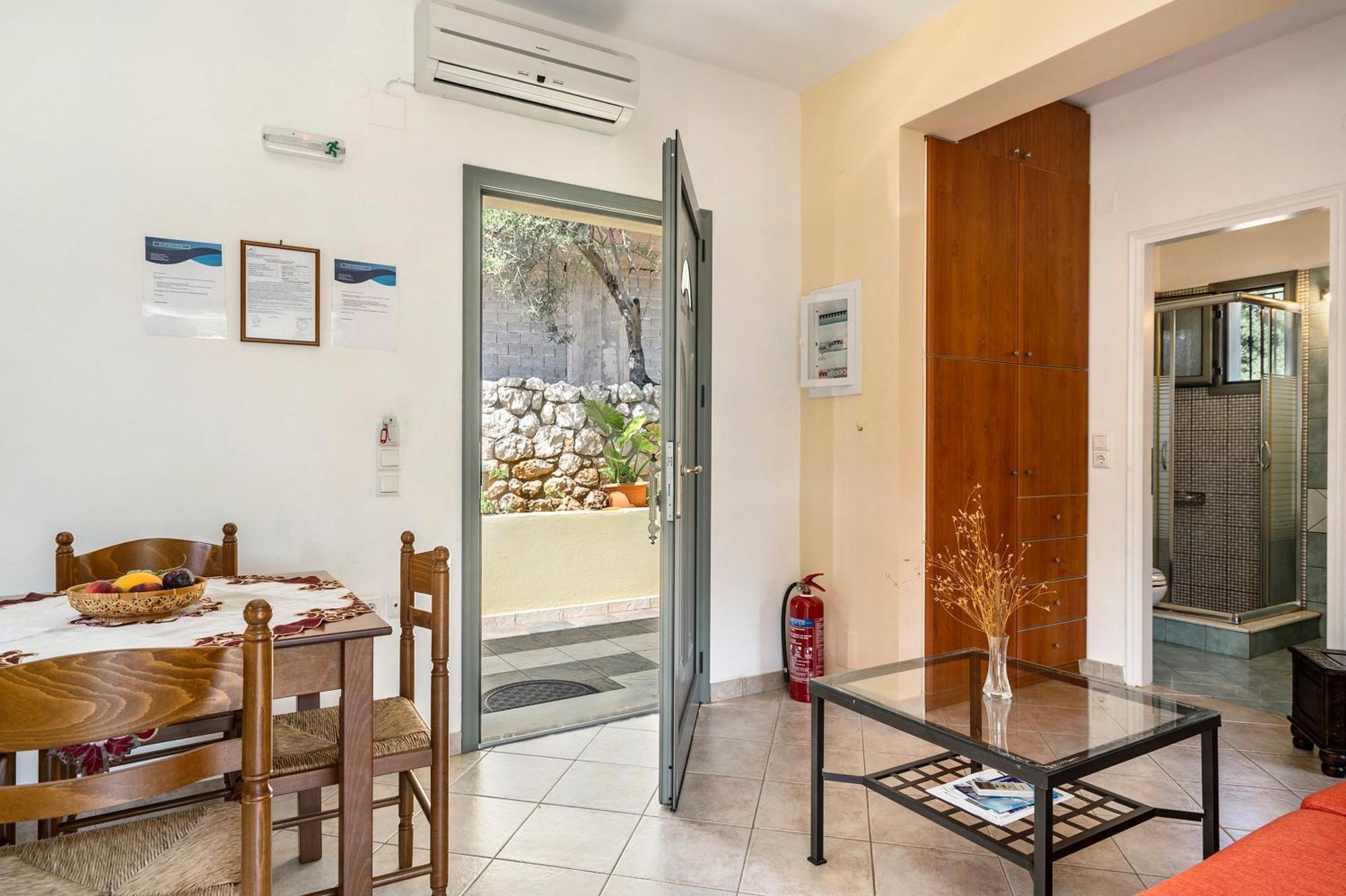 Alkionides 2 Apartment *